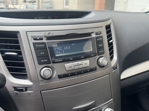 Used 2013 Subaru Legacy 2.5i Premium w/ All-Weather Pkg + Moonroof image 19