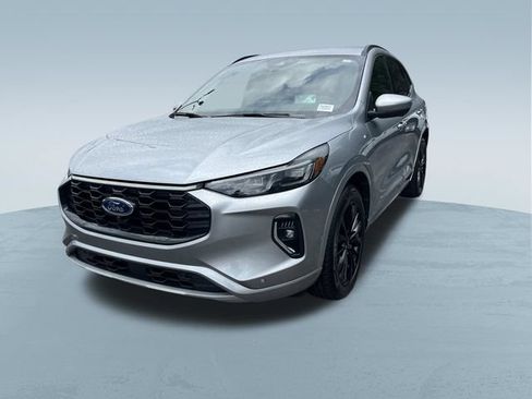 Certified 2023 Ford Escape ST-Line Elite w/ Premium Technology Package AWD/4WD image 9