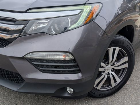 Used 2018 Honda Pilot EX image 11
