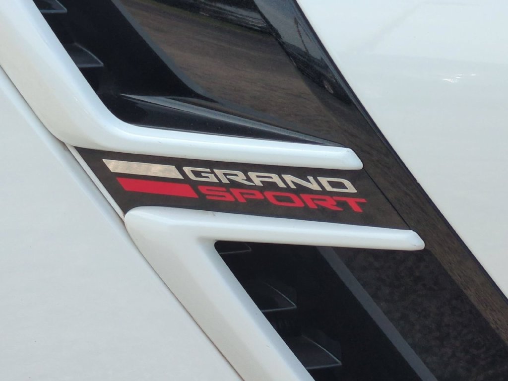 Used 2019 Chevrolet Corvette Grand Sport w/ Carbon Flash Badge Package RWD image 12