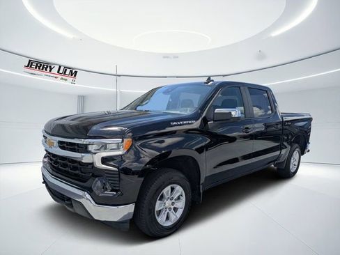 Used 2025 Chevrolet Silverado 1500 LT AWD/4WD image 7