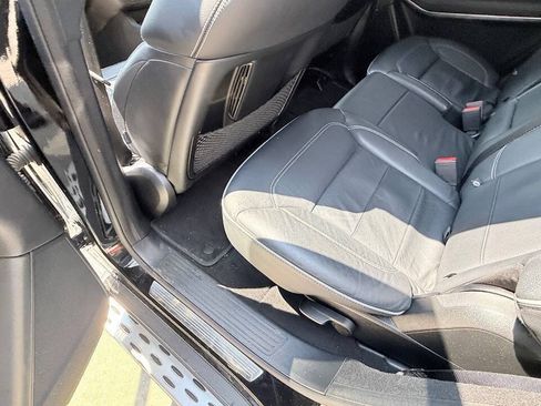 Used 2014 Mercedes-Benz GL 550 4MATIC image 27
