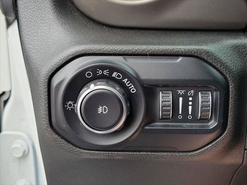 Certified 2019 Jeep Wrangler Unlimited Sport S AWD/4WD image 7
