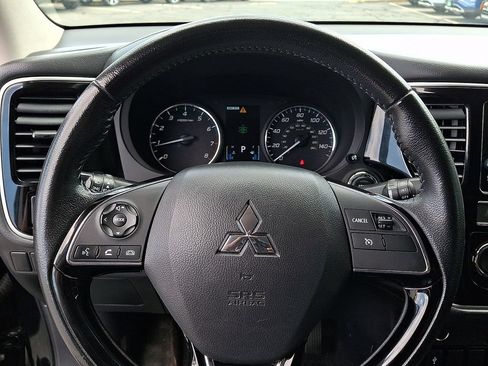 Used 2019 Mitsubishi Outlander SE AWD/4WD image 20