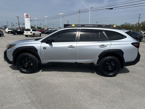 Used 2023 Subaru Outback Wilderness image 8