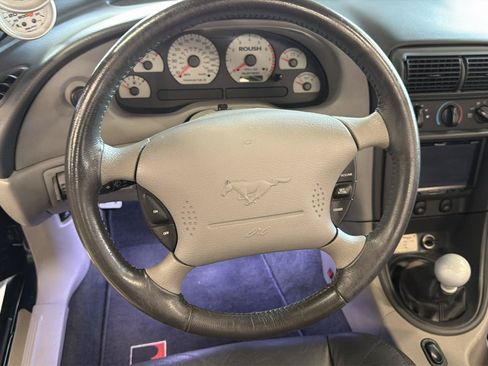 Used 2001 Ford Mustang GT RWD image 25