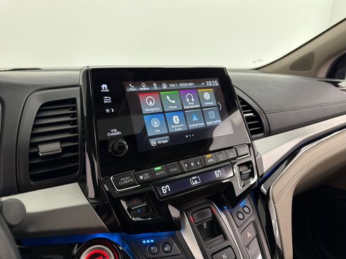 Used 2018 Honda Odyssey Elite image 19