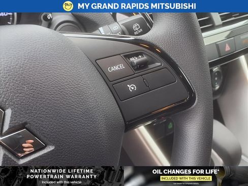 New 2025 Mitsubishi Eclipse Cross ES image 9