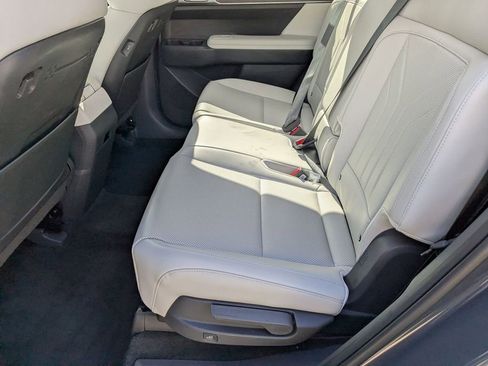 Used 2025 Hyundai Santa Fe SEL image 25