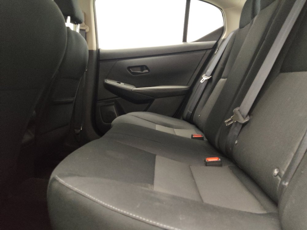 Used 2024 Nissan Sentra SV FWD image 18
