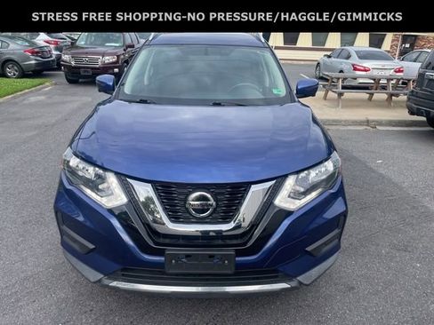Used 2018 Nissan Rogue SV w/ Premium Package image 8