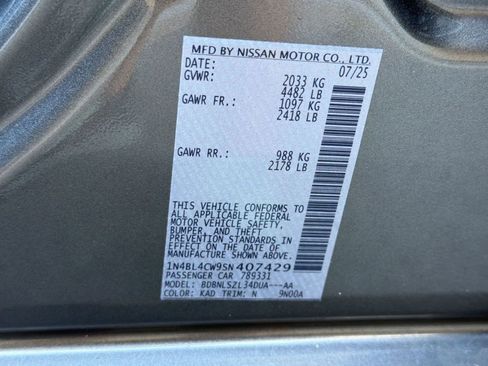 Used 2025 Nissan Altima 2.5 SR AWD/4WD image 19