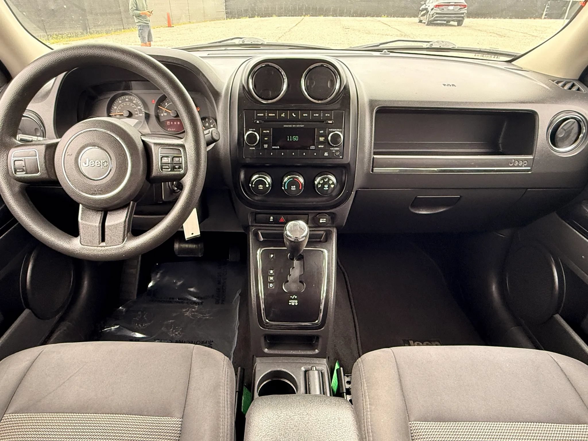 Used 2016 Jeep Patriot Sport w/ Power Value Group FWD image 3