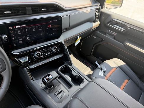 New 2026 GMC Sierra 1500 AT4 w/ AT4 Premium Package AWD/4WD image 24