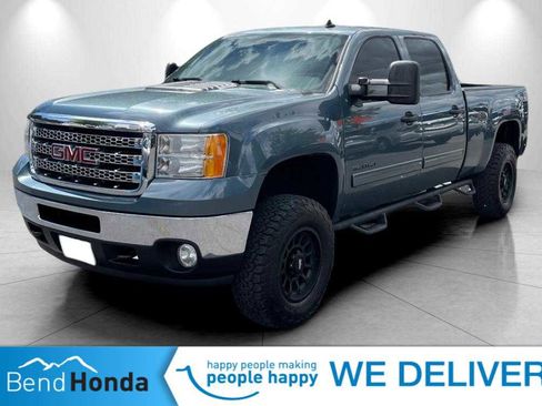 Used 2014 GMC Sierra 2500 SLE AWD/4WD image 1