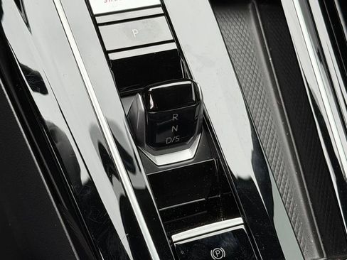 Used 2024 Volkswagen GTI S image 18