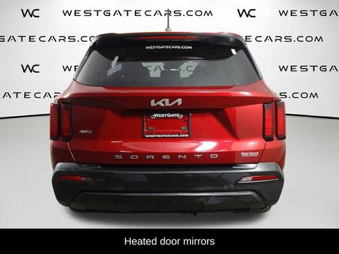 Used 2022 Kia Sorento LX image 7