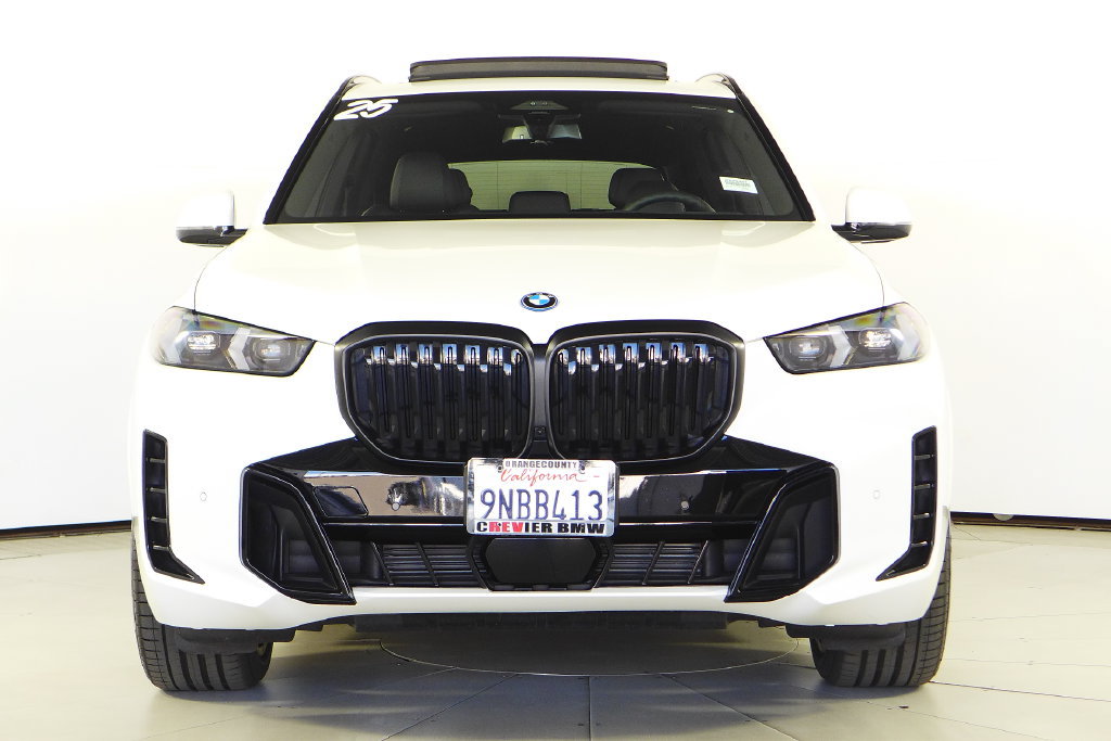 Certified 2025 BMW X5 xDrive50e w/ M Sport Package AWD/4WD image 3