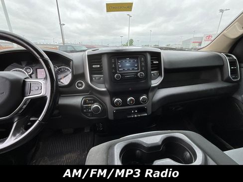 Used 2019 RAM 1500 Big Horn AWD/4WD image 9