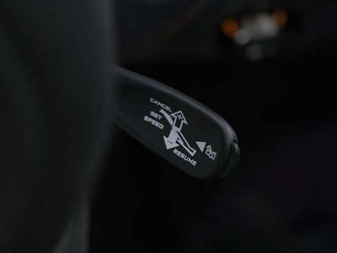 Used 2020 McLaren 720S Spider RWD image 45