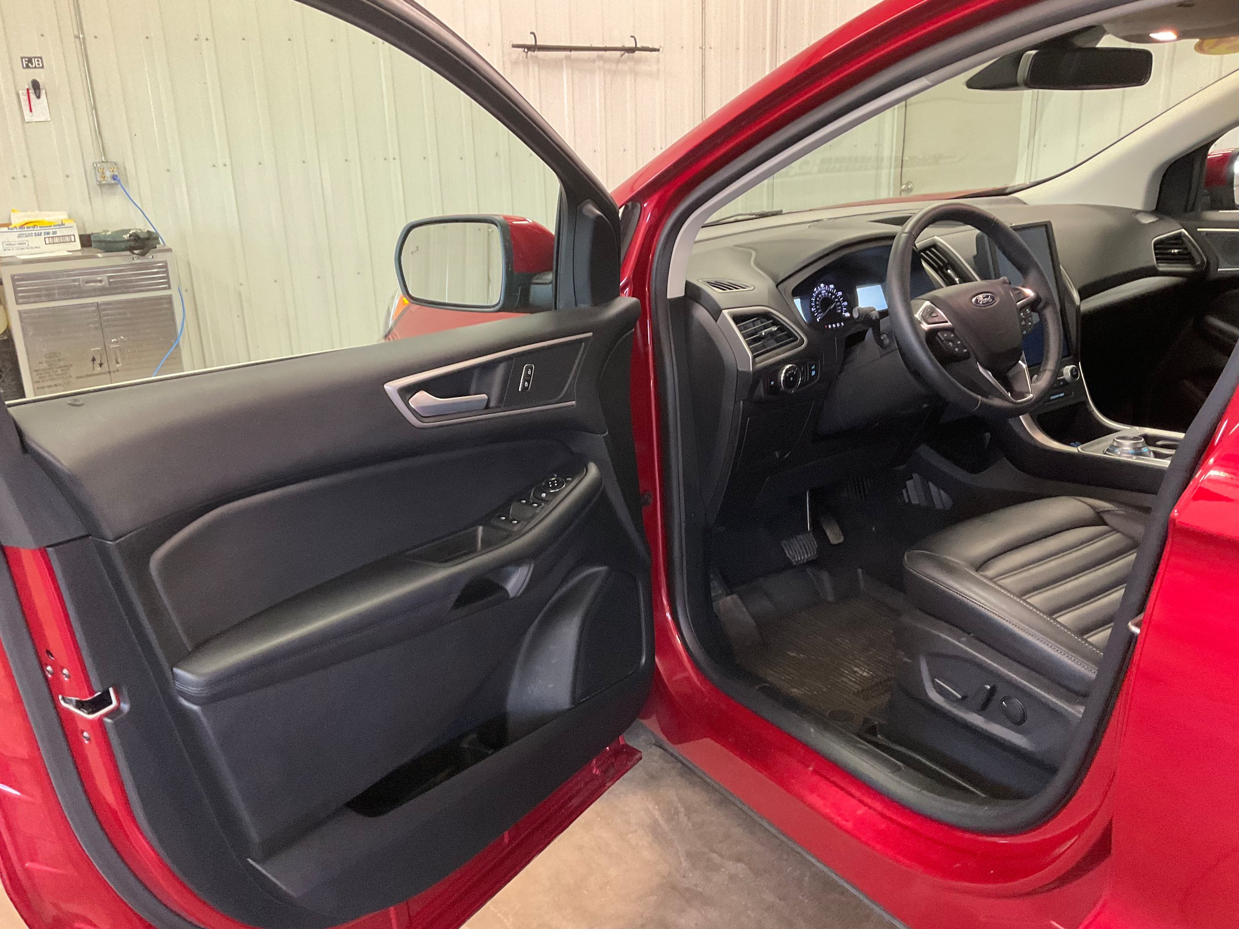 Used 2024 Ford Edge SEL w/ Convenience Package AWD/4WD image 8
