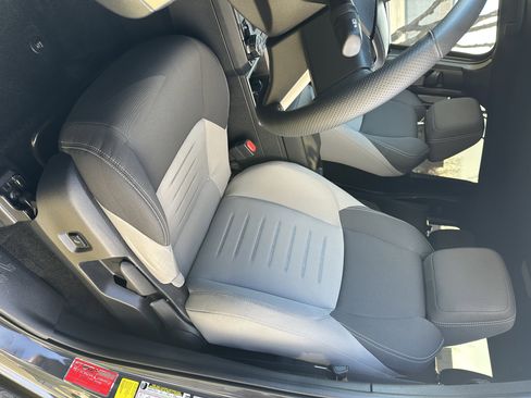 Used 2024 Toyota Tacoma TRD Off-Road image 20