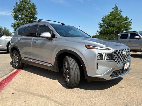Used 2021 Hyundai Santa Fe Limited w/ Cargo Package FWD image 4