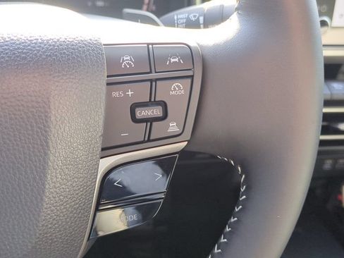 Used 2026 Toyota Camry SE FWD image 20