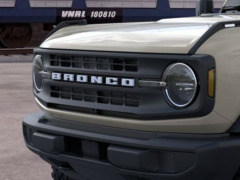 New 2026 Ford Bronco 2-Door AWD/4WD image 19