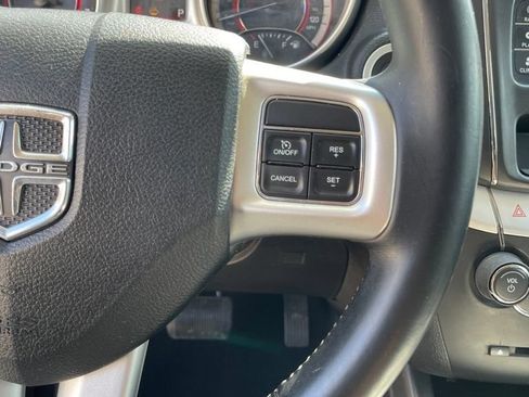 Used 2018 Dodge Journey SE w/ Popular Equipment Group FWD image 13