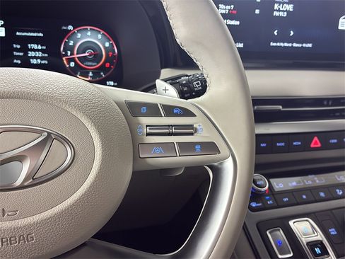 Used 2024 Hyundai Palisade Limited image 14