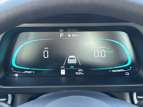 Certified 2025 Hyundai Elantra Blue image 26