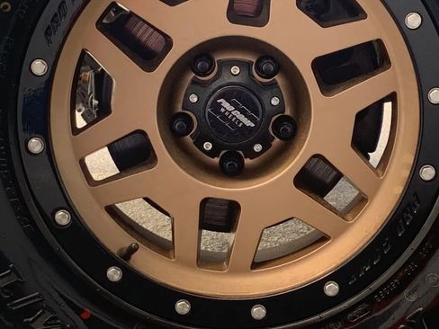 Used 2020 Jeep Gladiator Rubicon w/ Dual Top Group image 11