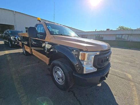 Used 2021 Ford F350 XL w/ Power Equipment Group RWD image 5
