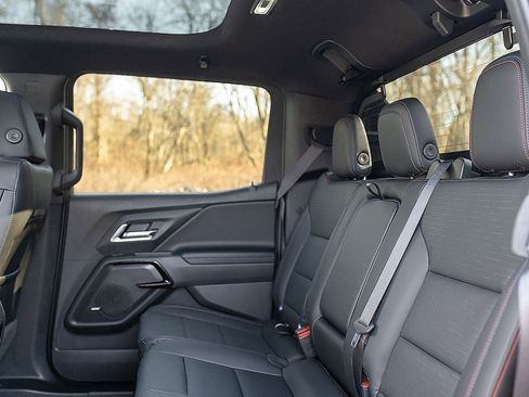 New 2024 Chevrolet Silverado EV RST AWD/4WD image 27
