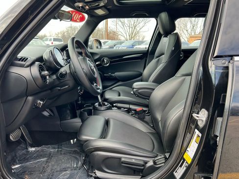 Used 2016 MINI Cooper S image 21