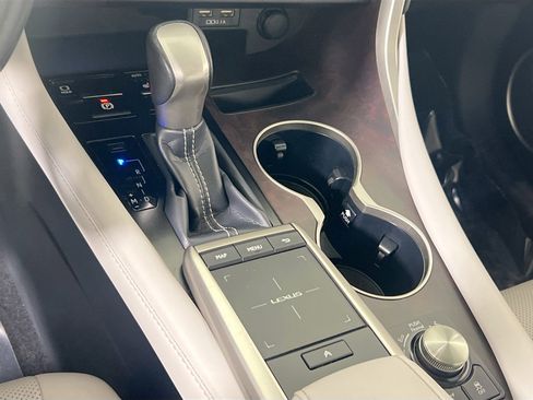 Used 2020 Lexus RX 350 AWD w/ Premium Package image 17