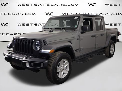 Used 2022 Jeep Gladiator Sport AWD/4WD image 1