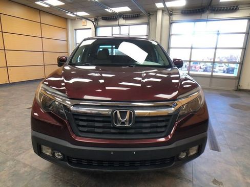 Used 2017 Honda Ridgeline RTL-T image 2