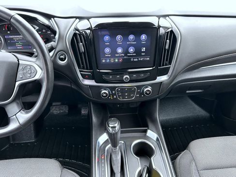 Certified 2020 Chevrolet Traverse LT w/ Driver Confidence II Package image 12