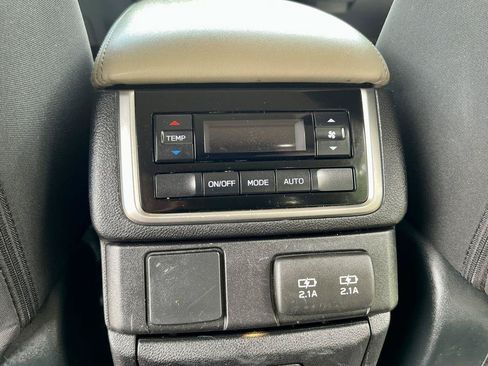 Used 2019 Subaru Ascent Premium AWD/4WD image 19