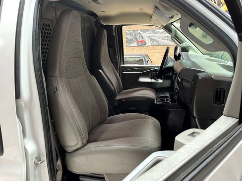Used 2019 Chevrolet Express 2500 w/ Driver Convenience Package RWD image 20