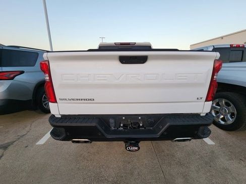 Used 2021 Chevrolet Silverado 1500 LT Trail Boss w/ Convenience Package II image 5