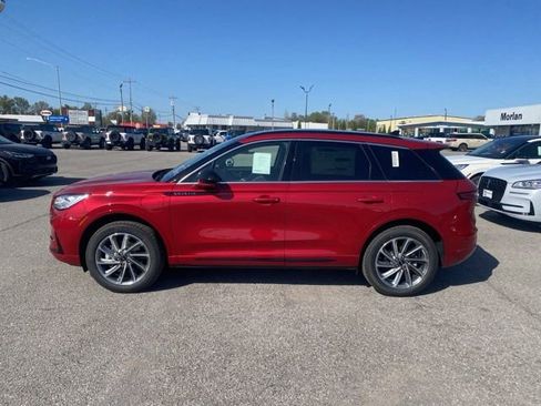 New 2025 Lincoln Corsair Grand Touring AWD/4WD image 3