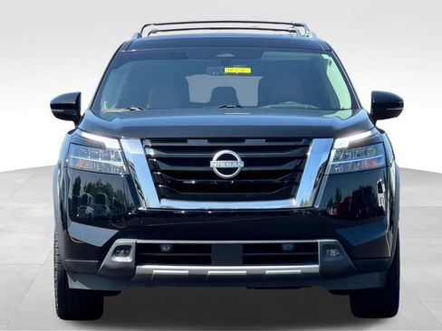 Used 2024 Nissan Pathfinder Platinum w/ Cargo Package FWD image 2