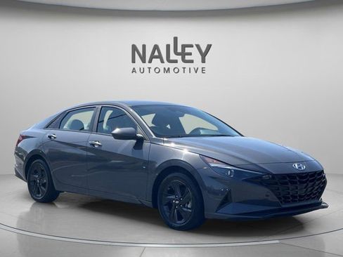 Used 2023 Hyundai Elantra SEL image 5