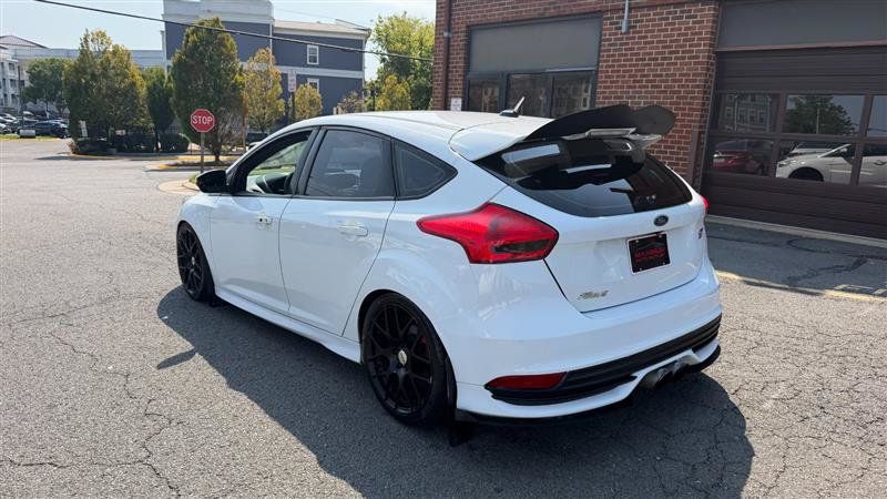 Used 2017 Ford Focus ST FWD image 15