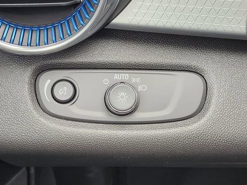 New 2026 Chevrolet Trax LT w/ Driver Confidence Package image 48