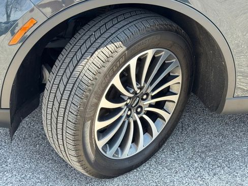 Used 2024 Lincoln Aviator Reserve w/ Equipment Group 201A image 40