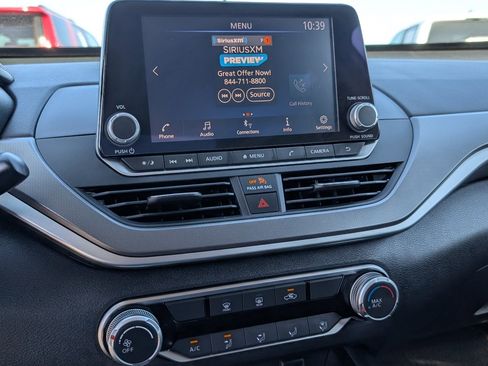 Used 2023 Nissan Altima 2.5 SR image 17